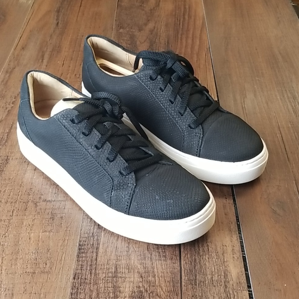 Naturalizer Cairo Lace-Up Sneakers